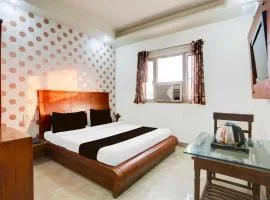 Collection O Central Delhi Formerly Le Alfanso @ 3 Minutes Walk From NDLS Railway Station