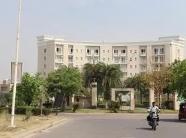Omaxe Eternity Family Stay- Near Prem Mandir