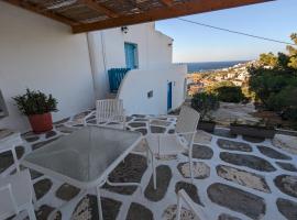Oasis apartment with sea view, hôtel à Alopronia