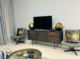 Itowers Luxury Apartment, ξενοδοχείο σε Γκαμπορόνε