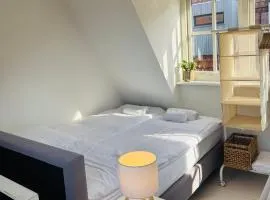 tiny beach house noordwijk