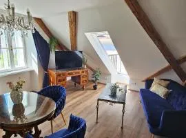 Sisi's Loft - Imperial Charm