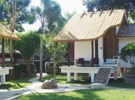 Pai Country Hut