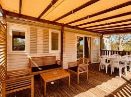 Le 510 mobil-home, hotel di Parentis-en-Born