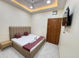 The Raghuvanshi Paying Guest House