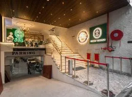 Deep Hotel