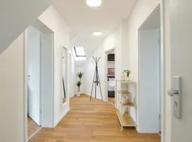 HomeME Bad Oeynhausen City Netflix, Parkplatz, Küche, zentral