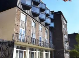 Raymont Hall in London