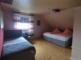 Ferienwohnung Maria Waldblick 95 qm,, hotel a Burtenbach