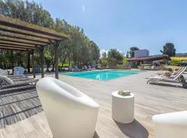 ClickSardegna Luxury Villa Elike with private pool with patio and barbecue area