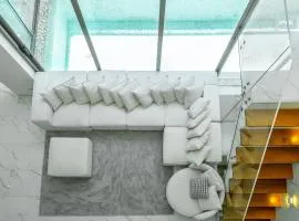 Luxury Villa Residence near Laguna