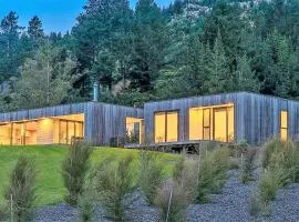 Ligar Escape - Golden Bay Holiday Home