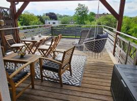Entire upper floor with roof terrace, hotel v destinaci Wieselburg