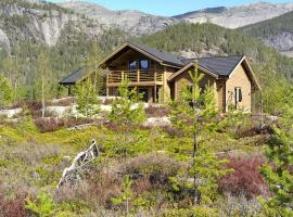 Lillel&oslash;rdag Hytte - Stunning Holiday Home with Sauna, stuga i Vr&aring;dal