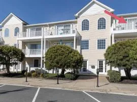 Family Friendly Beach Block Ocean View 3 BR, 2 BA, Condo near Wildwood Crest and Convention Center