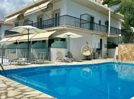 Vladimiros Apartments