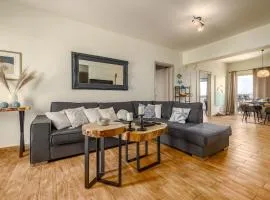 Gorgeous penthouse in Vari with panoramic views!