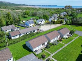 Bayview 72 - 2 Bedroom Chalet - Bayview Oxwich, chalet in Oxwich