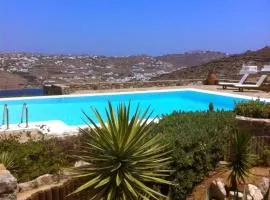 Blue Island Maisonette with Sharing Pool