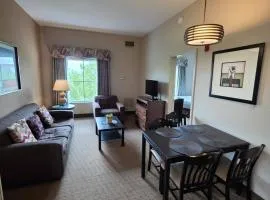 2 Queen Suite Near Disney SeaWorld