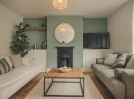 Charming 3 Bedroom Home with Garden in Banbury