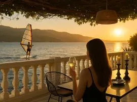 Villa ZeN- with Private garden and beach