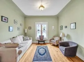 Stylish 2-Story Home - Perfect Denver Location home