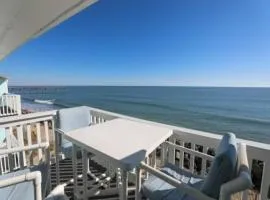Ocean Breeze - Stunning Views - Oceanfront - 3rd floor - You deserve a beach vacation! condo