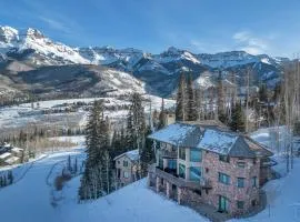 Slopeside Villa by Exceptional Stays