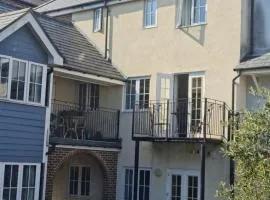Centrally located "Spring Cottage" Perfect Ventnor Holiday Home