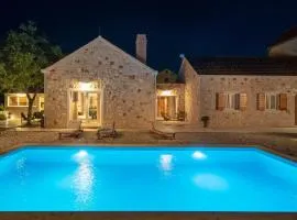 NEW! Stone Villa Olim Civitas with 3 bedrooms, private pool, and sea views