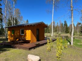 Marika Puhkek&uuml;la - Metsanurga J&auml;rvemaja, caba&ntilde;a en N&otilde;va