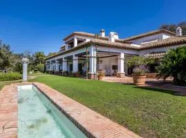 Villa Serena Marbella by Interhome