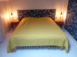 Chambre d'hôte triple, au calme dans la campagne des Weppes