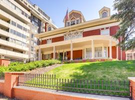 Historic French Consulate! Cap Hill Area, Walkable, hotel din Denver