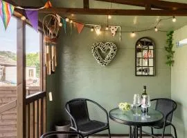 Haworth Haven Cottage - with Garden and Summerhouse