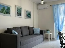 DM Apartment 2 - Only 4' from Rafina Port & 2' from the beach