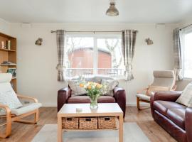 Chalet Woodpecker Lodge by Interhome, πάρκο διακοπών σε Boat of Garten