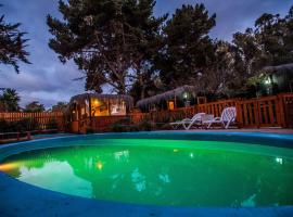 En Los Pinares DE NERUDA disfruta Cabañas y suites, hotel a Isla Negra