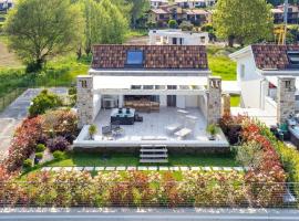 Gardalake Luxury Penthouse, hotel en Padenghe sul Garda