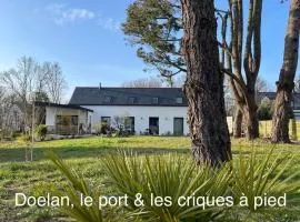 Ty Glazu Doelan espace 60m2, Port& criques à pied, 2 chambres privées au 1er étage, SDB, WC séparé