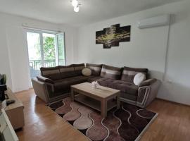 Apartman D&A, hotel di Brekovica