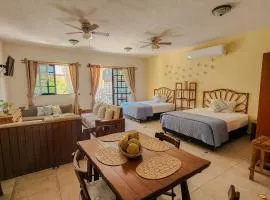 Casa Lía - En el corazón de playa del Carmen