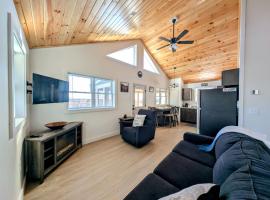 Acadia Sunset Fishing Cabin #5 family beach firepit, hotel v destinaci Sullivan