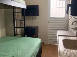 Studio aconchegante a 200m da Praia Solemar - Praia Grande