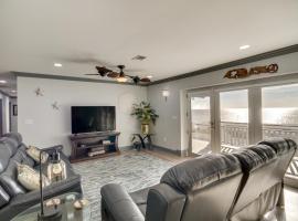 Front Row Beachfront Long Beach Getaway, hotel en Long Beach