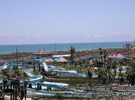 Gulf View: South Padre Island, Sea Ranch Marina 1 yakınında bir otel