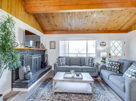 Close to Skiing and Lake Big Bear Mountain Getaway