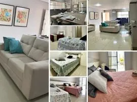 Casa 2 Suítes+1 - VISTA MAR e 15km do Beto Carrero - 50 metros da PRAIA - Area de LAZER com Churrasqueira - Wi-Fi e Cozinha Completa