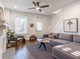 Ann Avenue Spacious 3BR Home with Games, Yard and Near Downtown, villa à Saint-Louis